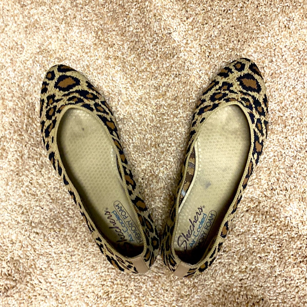 Skechers leopard print flats (washable!)